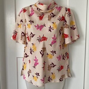 Beautiful Flowers 💐 Angel Short Sleeve Blouse👚 ,size-XS, machine washable